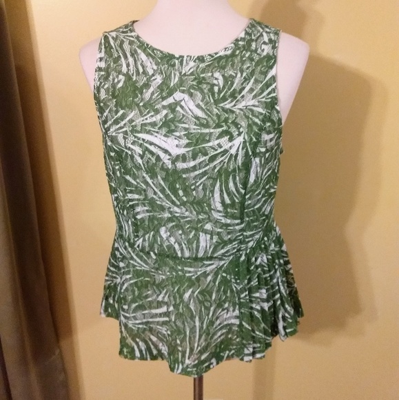 The Limited peplum lace top sz PM NWT *H - Picture 2 of 8